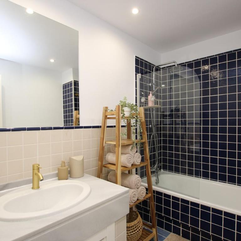 Luxe Appartement in Mijas met Zeezicht & Zwembad - Apartamento de 2 dormitorios - 32