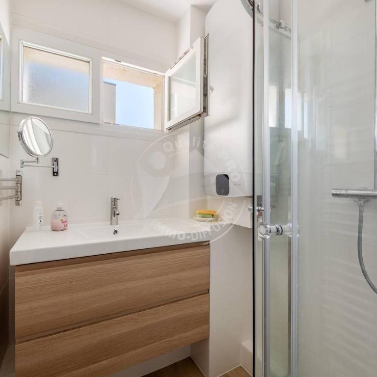 AS18069 - P3 Vue Mer exceptionnelle , sur la plage à 2 pas du Centre Ville - Apartamento con vistas al mar - 8