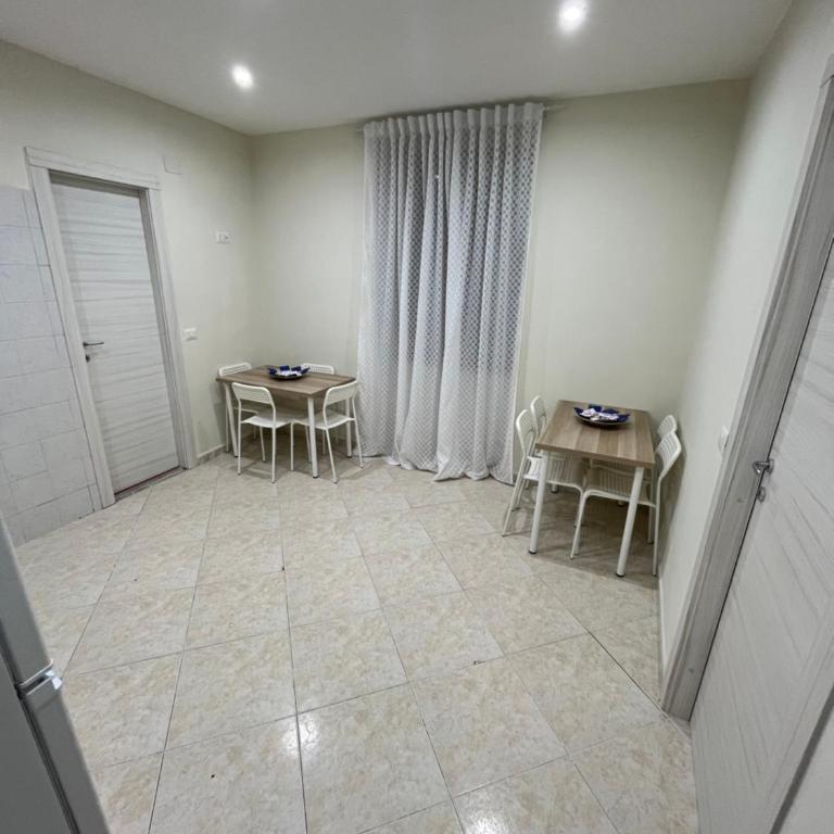 La casa di Napoli - Two-Bedroom Deluxe Apartment with Balcony - 3