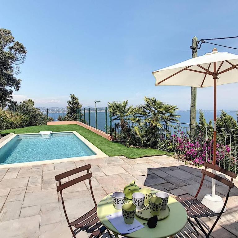 Sur les hauteurs de Théoule villa avec une magnifique vue mer - Maison de Vacances 3 Chambres - 1