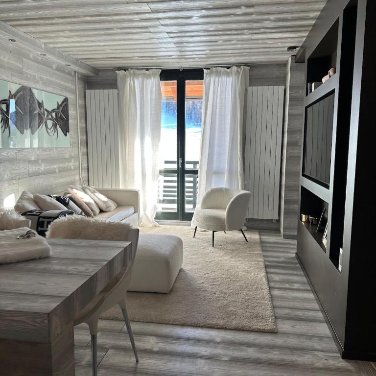 TORRE OROLOGIO Direttamente sulle piste - Appartamento con 2 Camere da Letto - 14