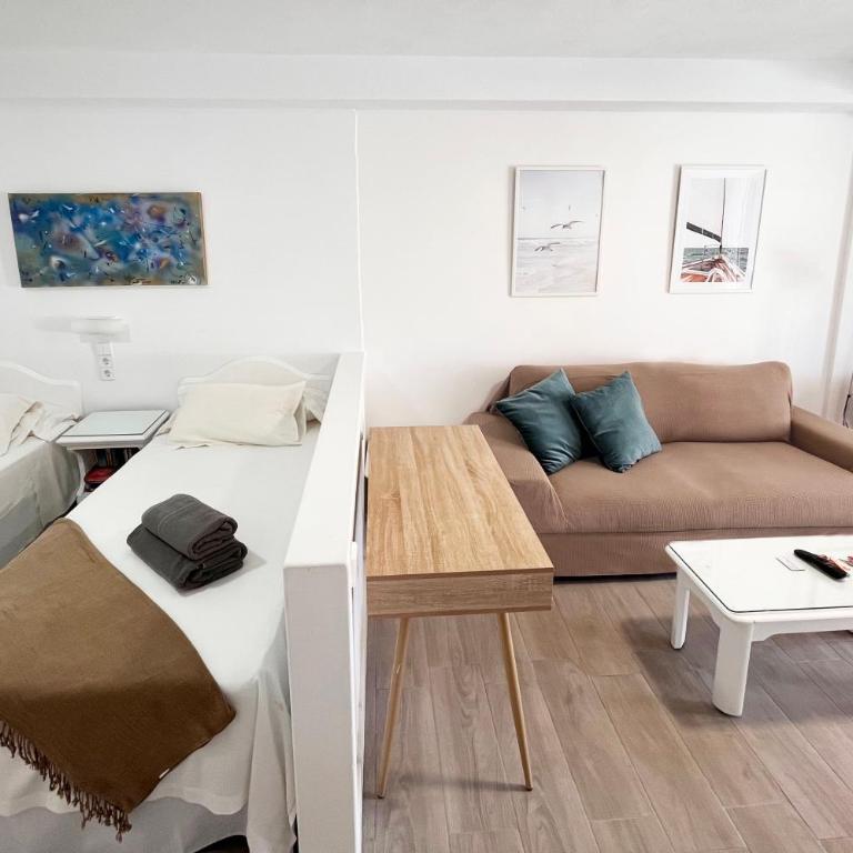 Prime garden-view Studios - One-Bedroom Apartment - 7