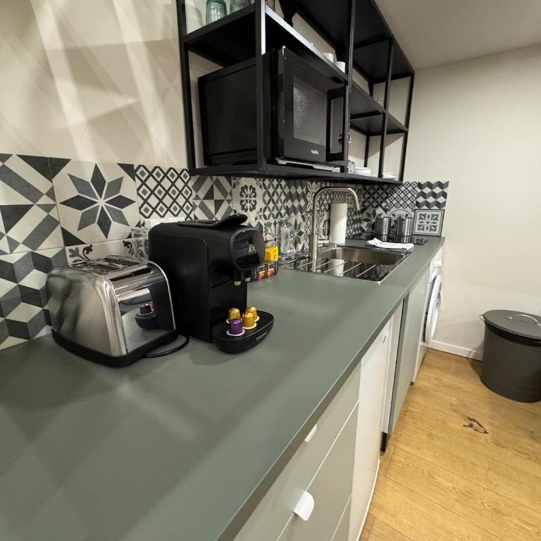 Cosy air-conditioned studio terrace - Appartement 1 Chambre - 24