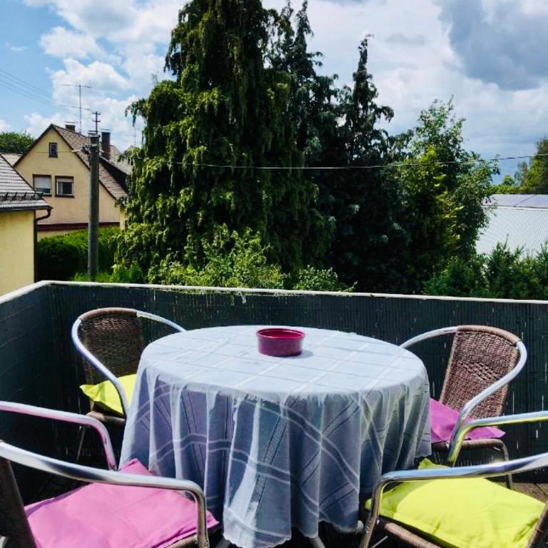 urbanAPARTMENTS Memmingen - mit Küche & Parkplatz - Apartment mit 3 Schlafzimmern und Balkon - 11