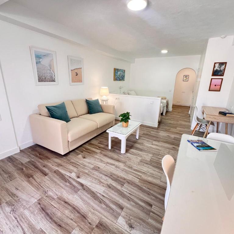Prime garden-view Studios - One-Bedroom Apartment - 2