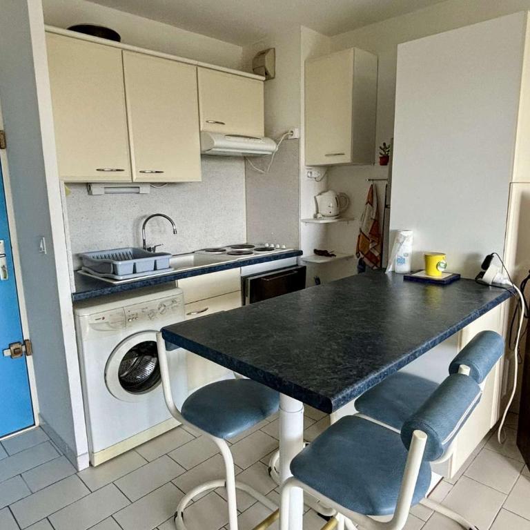 Appartement situé au port 2 pièces 4 couchages AR250-302 - Apartment - 12