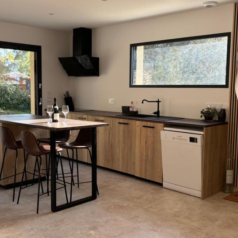 Maison neuve climatisée, à 2 pas du centre de Bédoin, La Villa Thélo - Villa 2 Chambres - 10