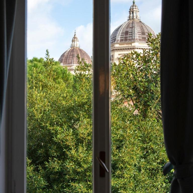 4 Cantoni, cosy apartment in Monti District - Two-Bedroom Apartment with City View - 31