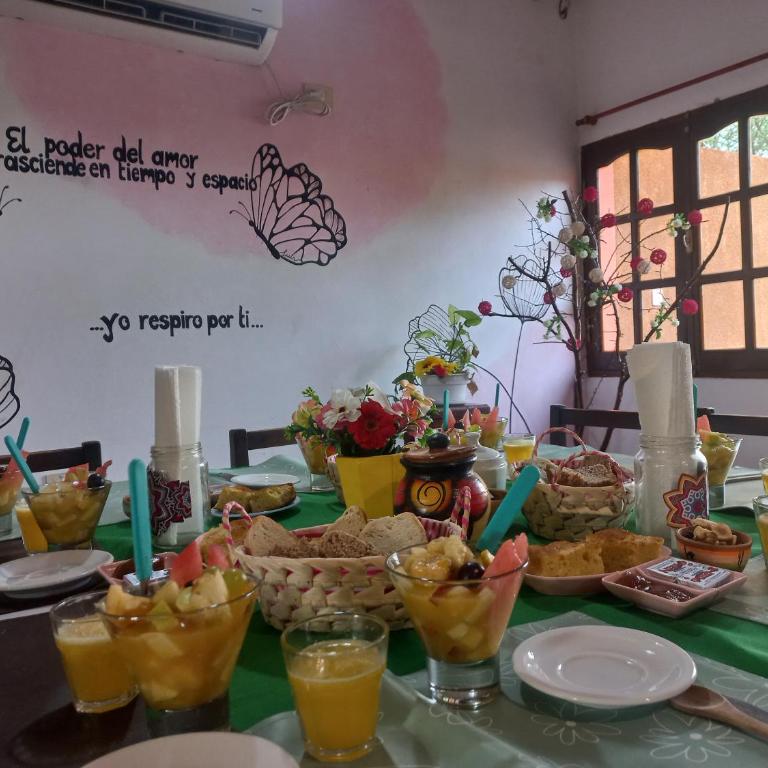 Hostal Sisabel - Standard Queen Room - 2