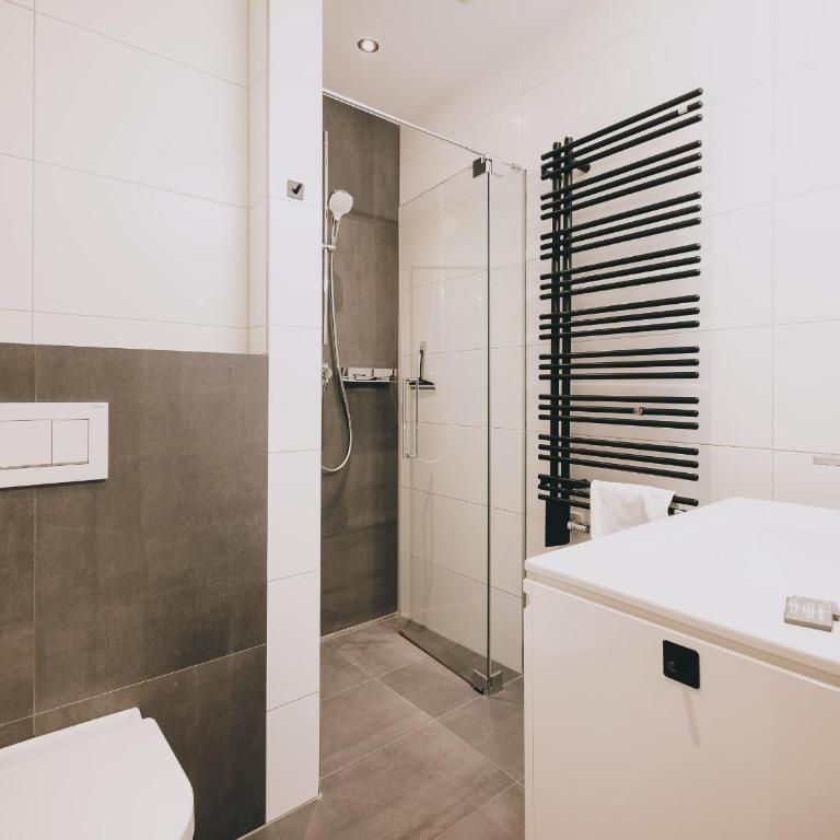 Studio Niederseer by we rent, JOKERCARD INCLUDED - Studio Apartment with Balcony - 7