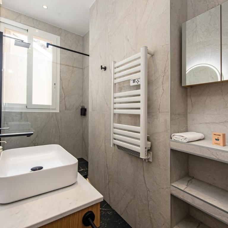 Hypercentre - 5 mn Monaco - Luxury flat - CS - Appartement 2 Chambres - 33