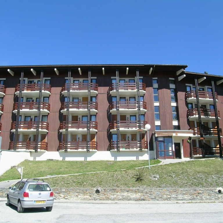Studio mezzanine pour 4, à 50m des pistes, balcon, proche commerces, équipements complets - FR-1-398-580 - Studio - 14