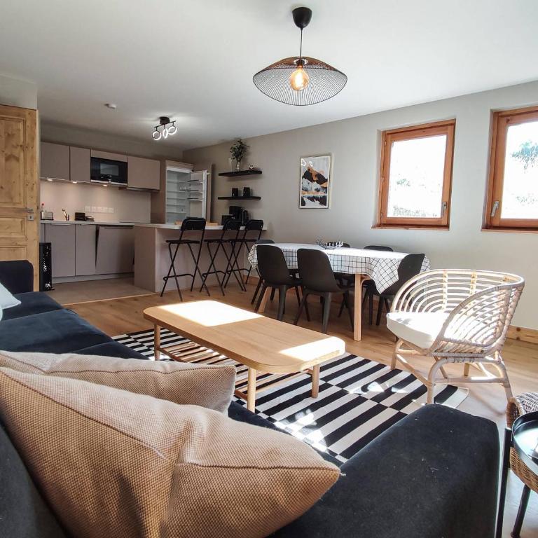 Superbe Chalet Duplex 3* avec Parking et WIFI au Pied des Pistes, Valmorel - Chalet 3 Chambres - 4