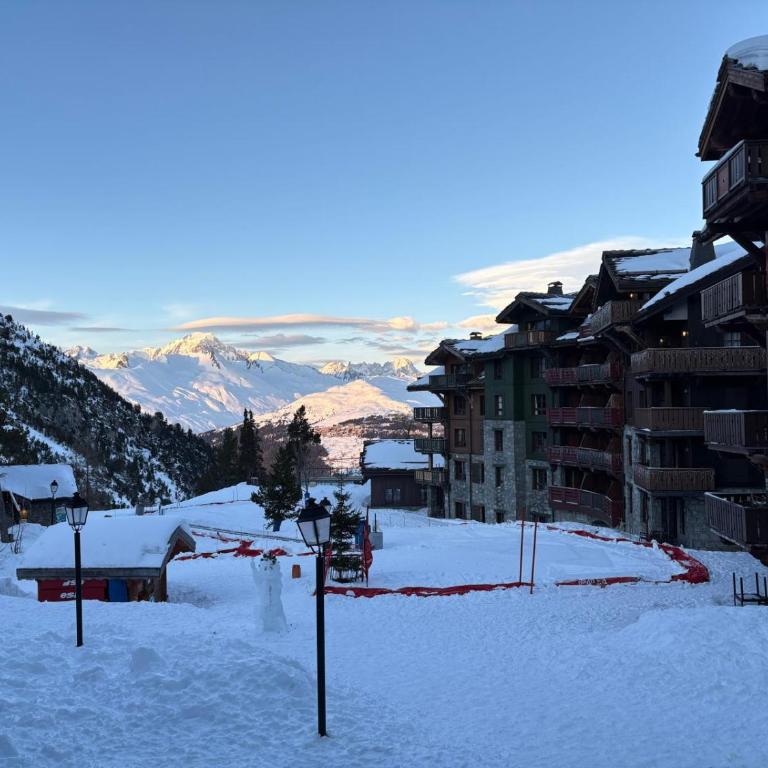 Ski In-Ski Out Luxe Chalet Apartment in Arc 1950 - Newly Renovated - Apartment mit 2 Schlafzimmern - 38