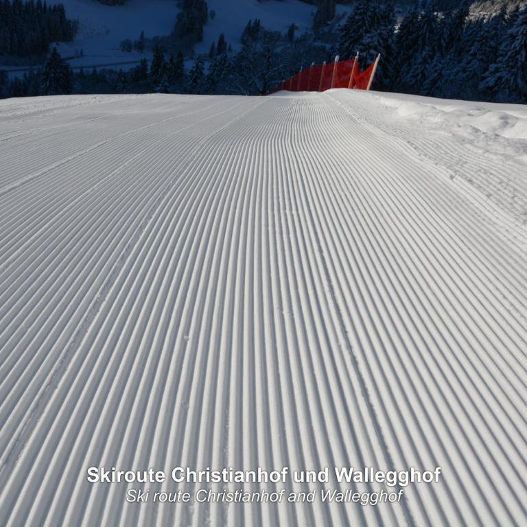 Ski In-Ski Out - Gästehäuser Saalbach-Hinterglemm - Wallegghof Christianhof - Familienzimmer (6 Erwachsene) mit einem eigenen Badezimmer - 9