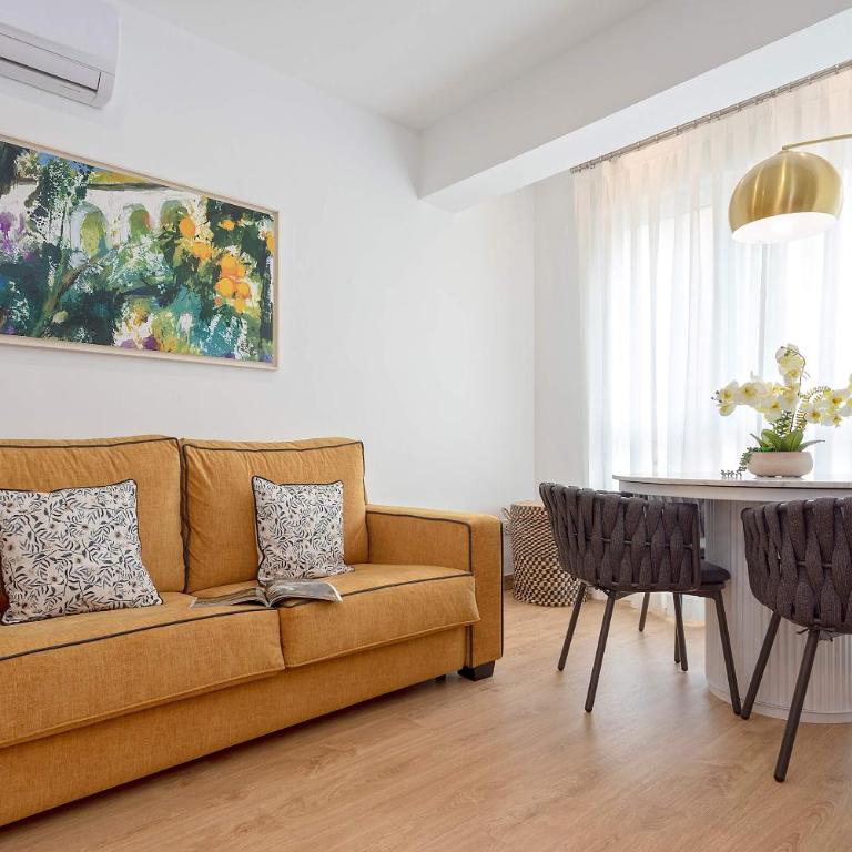Genteel Home Santo Cristo - Two-Bedroom Apartment - 3