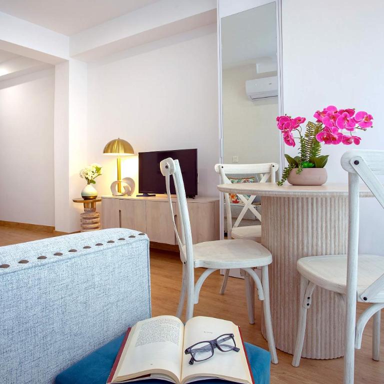 Genteel Home Santo Cristo - Studio Apartment - 10