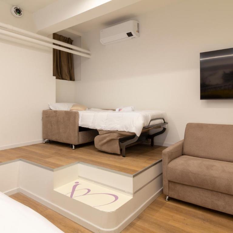 InscìBell Guest House - Superior Family Room - 6