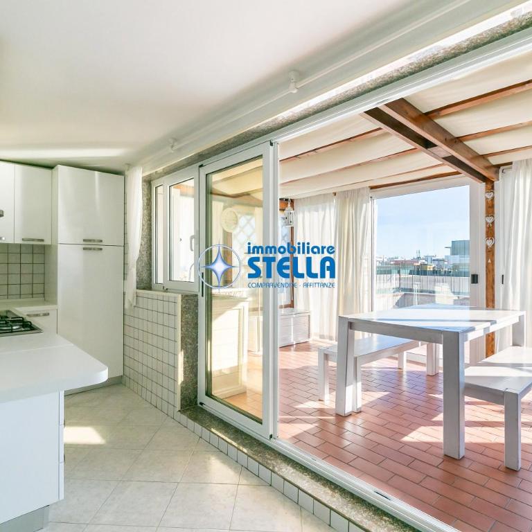 Condominio London - Appartamento con Vista Città - 5