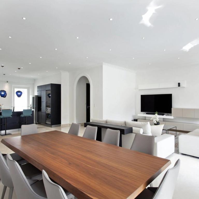 REF 1208 - Cannes - 5mins to Palais des Festivals - Apartment - 4