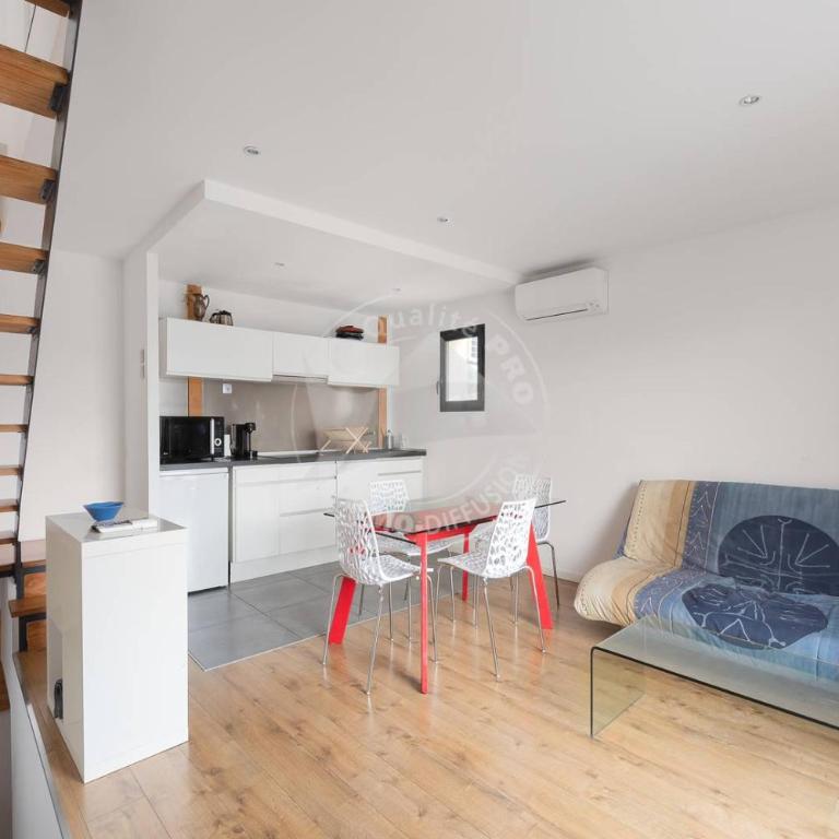 AS13871 - P2 en duplex au Centre Ville avec magnifique vue - Maisonette-Apartment - 8