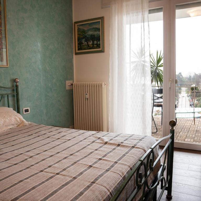 Elegante Alloggio con Parcheggio Gratuito - Appartamento Standard con 2 Camere da Letto - 8