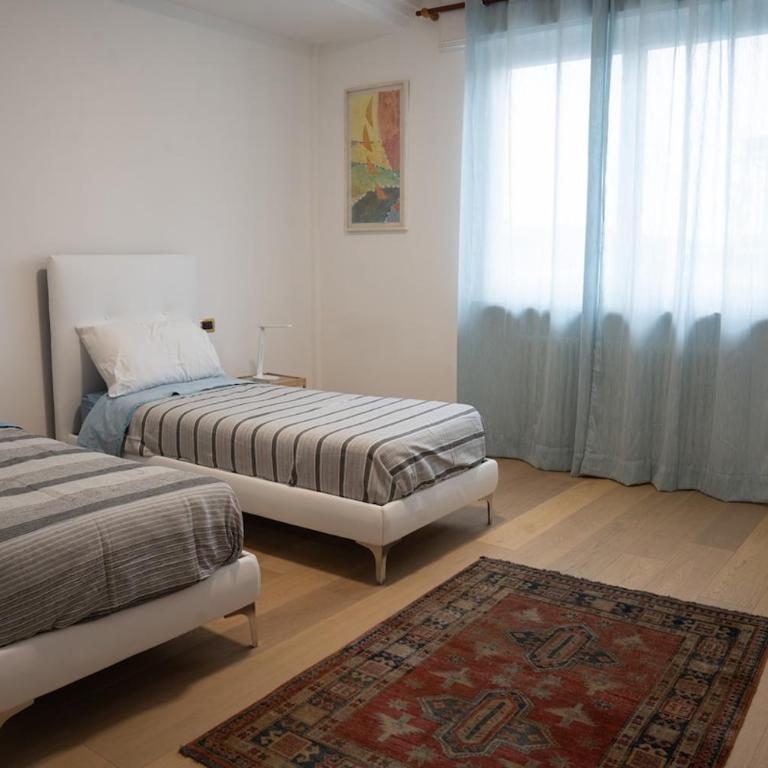Elegante Alloggio con Parcheggio Gratuito - Appartamento Standard con 2 Camere da Letto - 18
