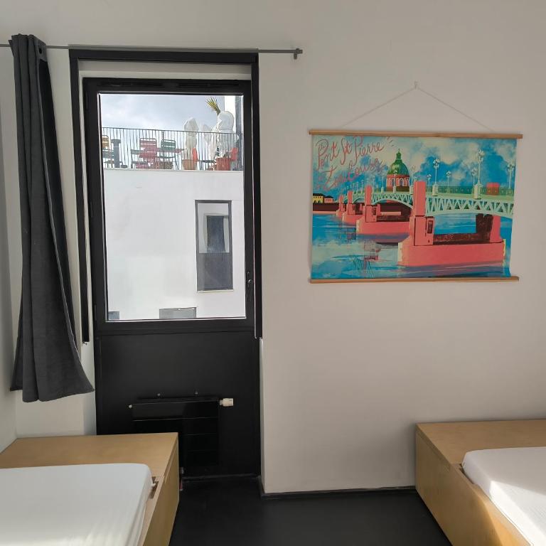 Auberge de Jeunesse HI Cahors - Chambre Lits Jumeaux avec Salle de Bains - 4