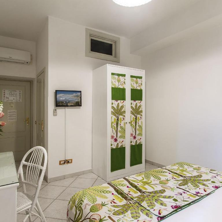 Palazzo Starace - Camera Matrimoniale Comfort - 2