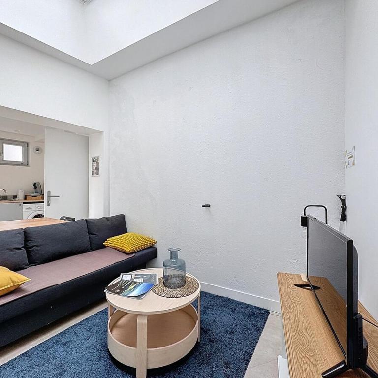 Immeuble idéal groupe - Gare à proximité 19 pers - Appartamento con 5 Camere da Letto - 2