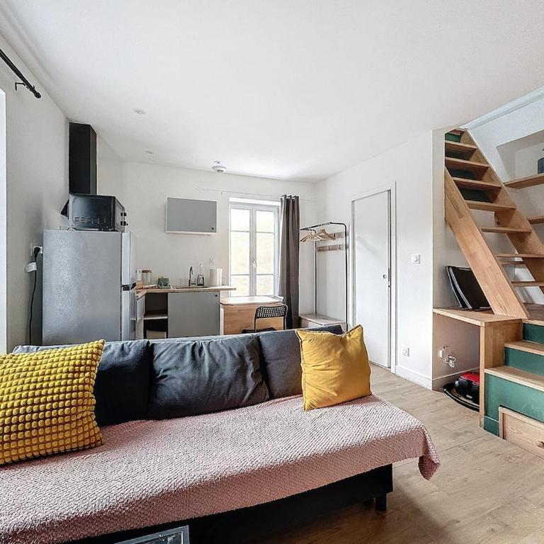 Immeuble idéal groupe - Gare à proximité 19 pers - Appartamento con 5 Camere da Letto - 5