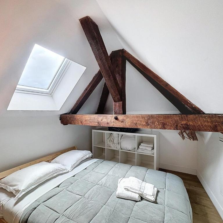 Immeuble idéal groupe - Gare à proximité 19 pers - Appartamento con 5 Camere da Letto - 19