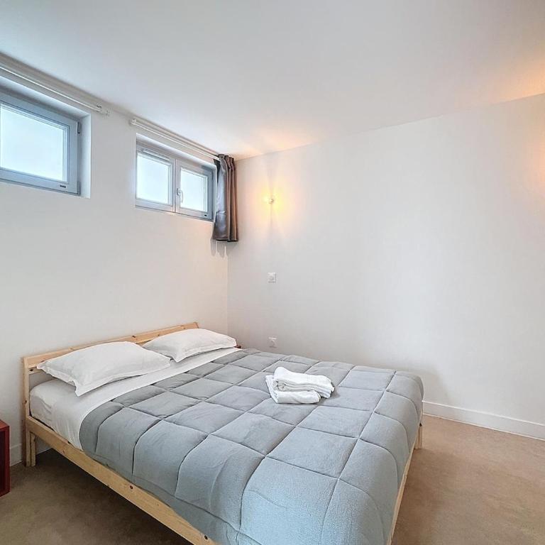 Immeuble idéal groupe - Gare à proximité 19 pers - Appartamento con 5 Camere da Letto - 28