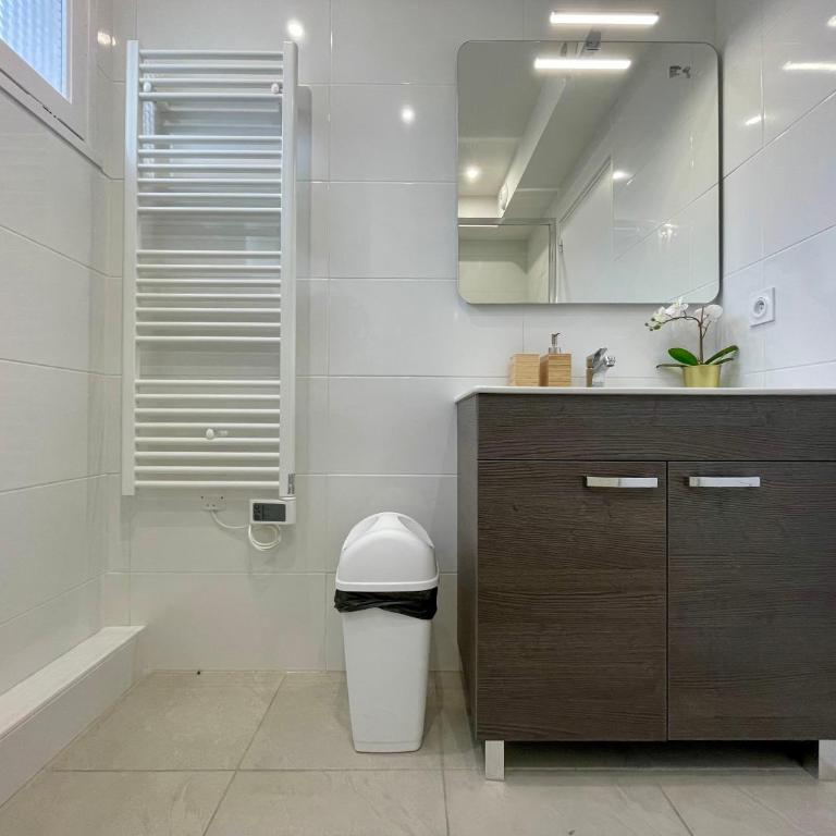 BnGo I Le Spacieux I 3 chambres, 2 salles de bain, 1 toilette, parking privé gratuit, 8 personnes, Vieux Lyon hypercentre - Apartment mit 3 Schlafzimmern - 18