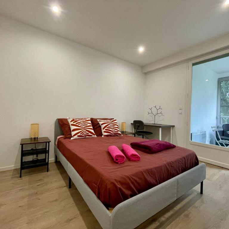 BnGo I Le Spacieux I 3 chambres, 2 salles de bain, 1 toilette, parking privé gratuit, 8 personnes, Vieux Lyon hypercentre - Apartment mit 3 Schlafzimmern - 49
