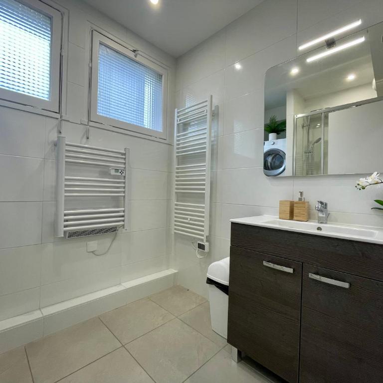 BnGo I Le Spacieux I 3 chambres, 2 salles de bain, 1 toilette, parking privé gratuit, 8 personnes, Vieux Lyon hypercentre - Apartment mit 3 Schlafzimmern - 19