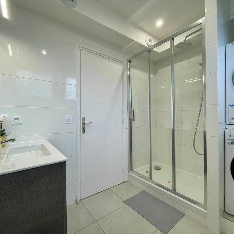 BnGo I Le Spacieux I 3 chambres, 2 salles de bain, 1 toilette, parking privé gratuit, 8 personnes, Vieux Lyon hypercentre - Apartment mit 3 Schlafzimmern - 20