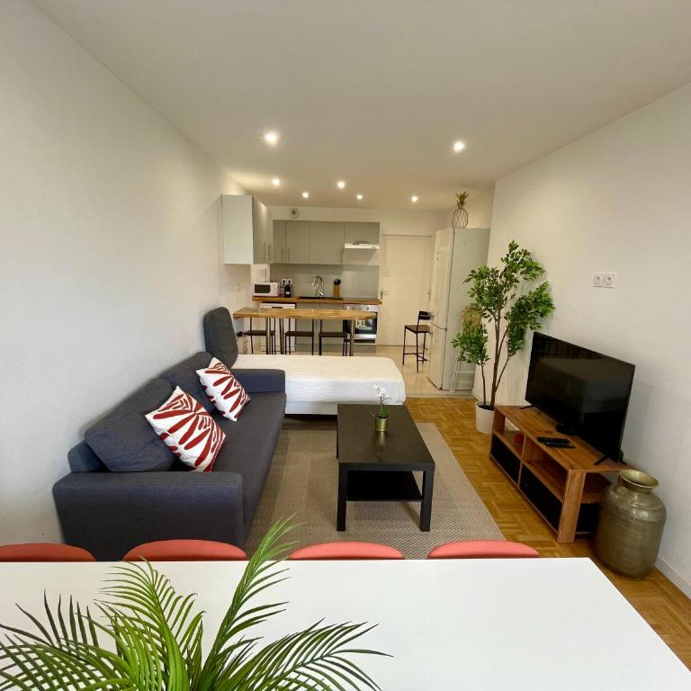 BnGo I Le Spacieux I 3 chambres, 2 salles de bain, 1 toilette, parking privé gratuit, 8 personnes, Vieux Lyon hypercentre - Apartment mit 3 Schlafzimmern - 34