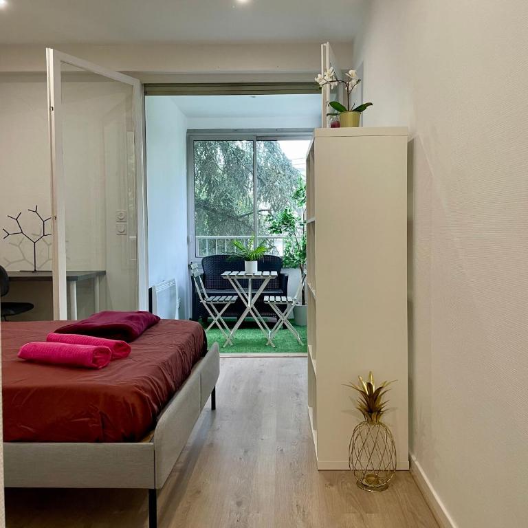 BnGo I Le Spacieux I 3 chambres, 2 salles de bain, 1 toilette, parking privé gratuit, 8 personnes, Vieux Lyon hypercentre - Apartment mit 3 Schlafzimmern - 47