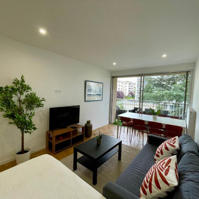 BnGo I Le Spacieux I 3 chambres, 2 salles de bain, 1 toilette, parking privé gratuit, 8 personnes, Vieux Lyon hypercentre - Apartment mit 3 Schlafzimmern - 36