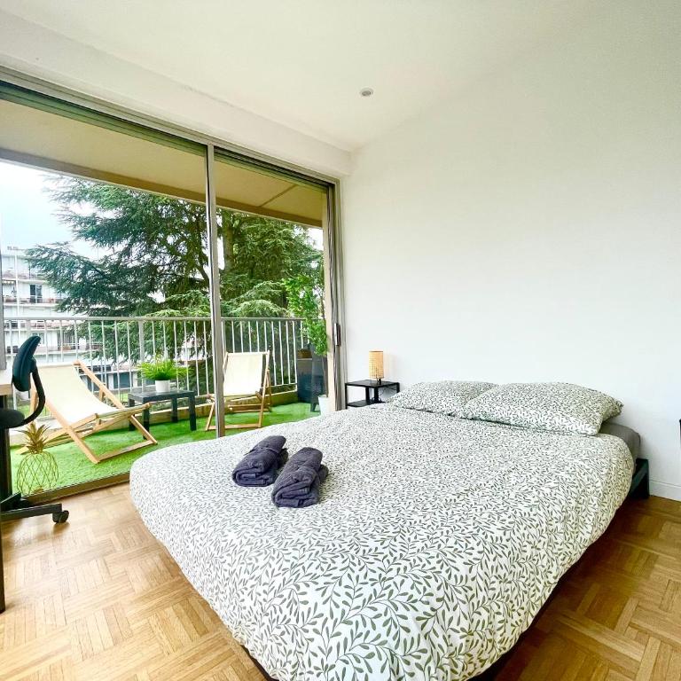 BnGo I Le Spacieux I 3 chambres, 2 salles de bain, 1 toilette, parking privé gratuit, 8 personnes, Vieux Lyon hypercentre - Apartment mit 3 Schlafzimmern - 2