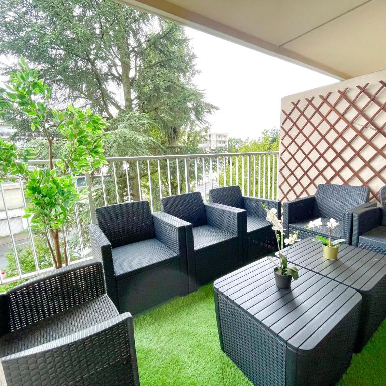BnGo I Le Spacieux I 3 chambres, 2 salles de bain, 1 toilette, parking privé gratuit, 8 personnes, Vieux Lyon hypercentre - Apartment mit 3 Schlafzimmern - 12