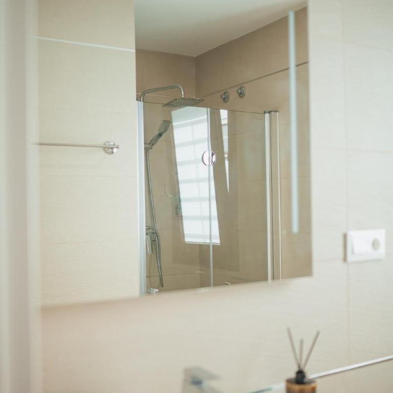 Laguna Beach Apartment - Two-Bedroom Apartment - 4