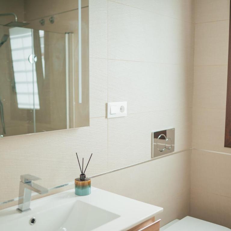 Laguna Beach Apartment - Two-Bedroom Apartment - 5