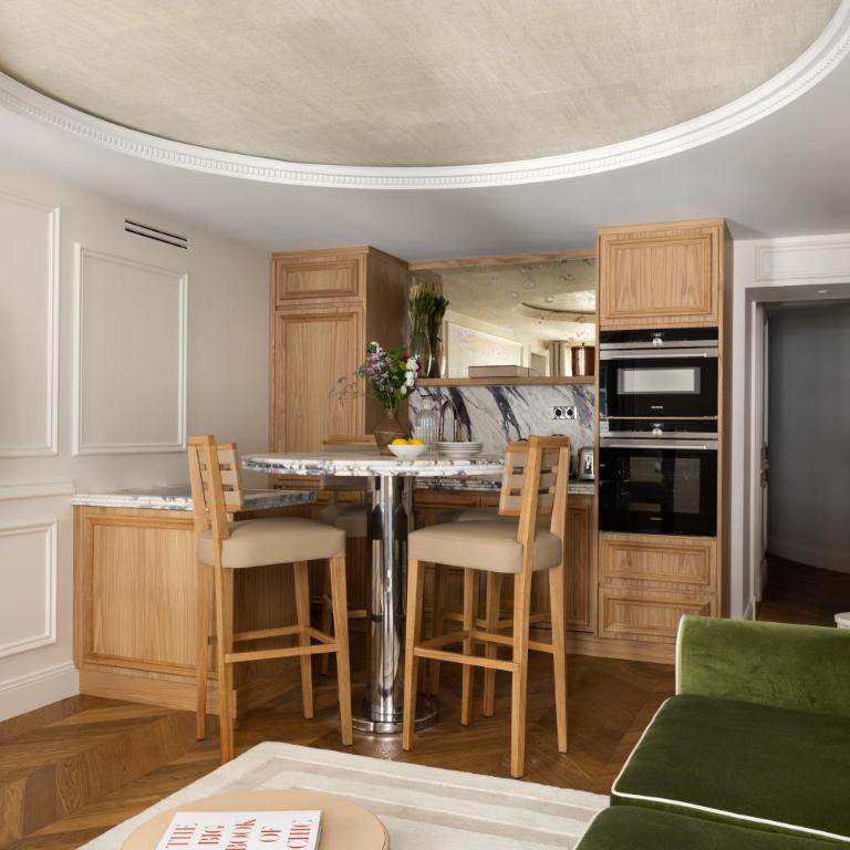 HIGHSTAY - Luxury Serviced Apartments - Victoires - Two-Bedroom Apartment - 1