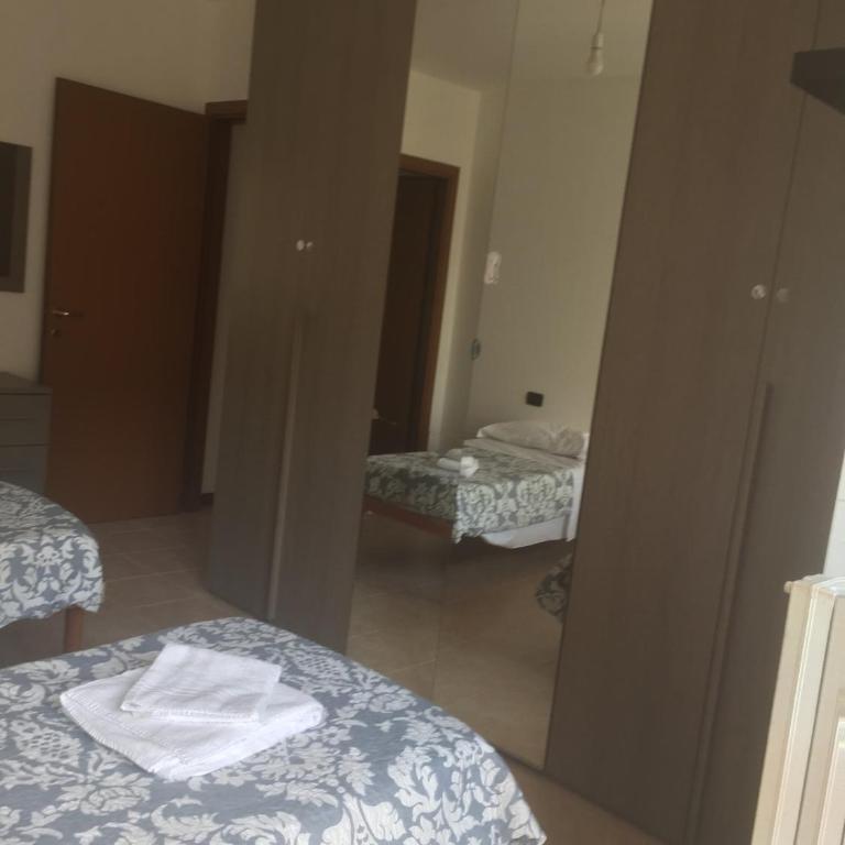 Bergamo - luminoso appartamento con box prvato - Appartamento con 2 Camere da Letto e Terrazza - 10