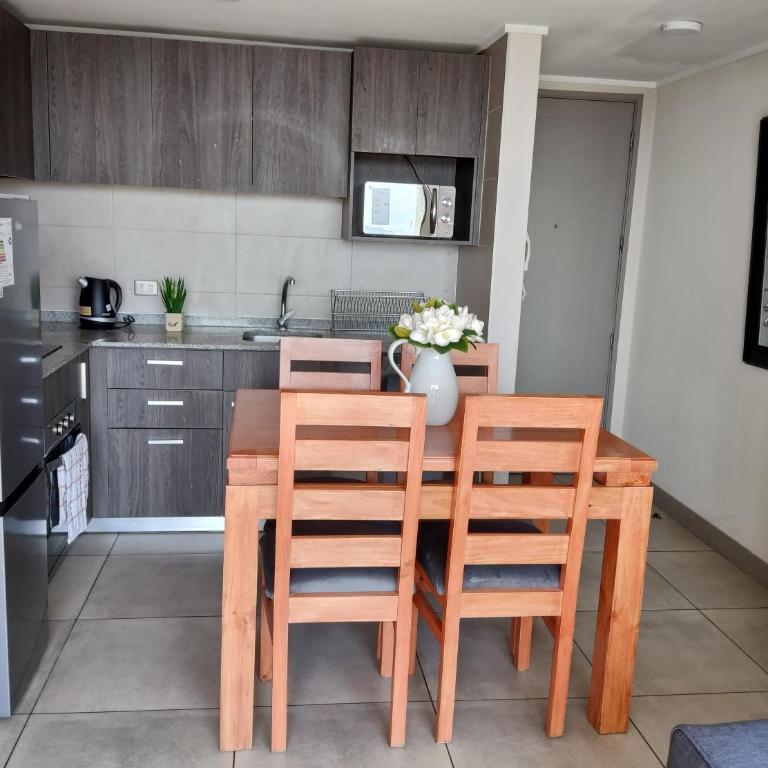 Departamentos Amoblados Santiago Centro 1 y 2 dormitorios General Mackenna - Apartamento de 2 dormitorios con balcón - 6