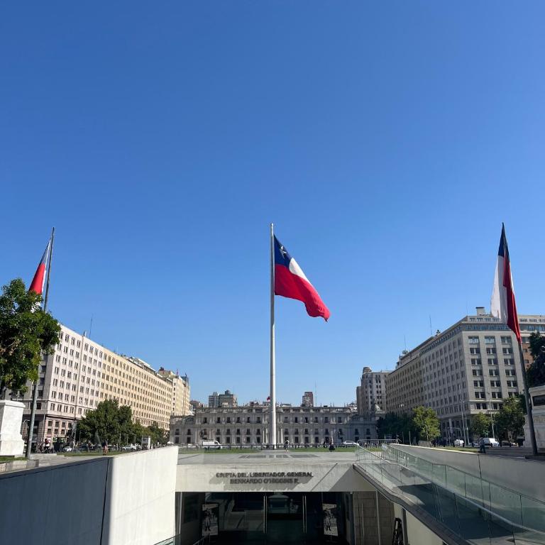 Departamento Santiago Centro Full Equipado - Three-Bedroom Apartment - 60