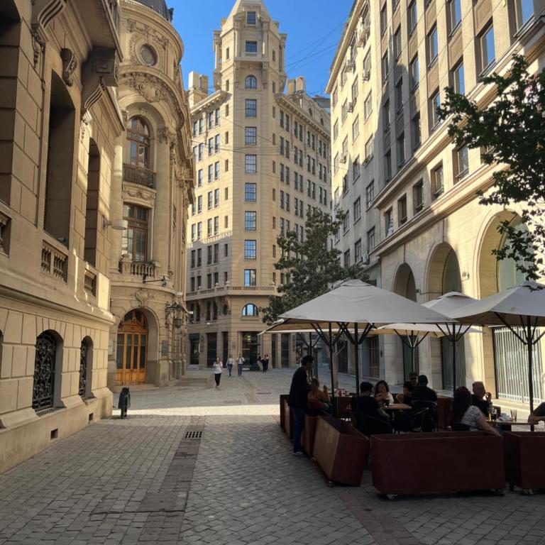 Departamento Santiago Centro Full Equipado - Three-Bedroom Apartment - 53