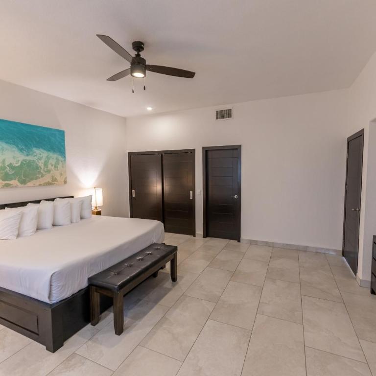 Laguna Shores Resort - Three-Bedroom Apartment - 3